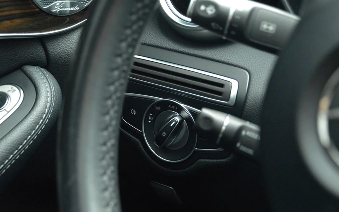 Mercedes-Benz Klasa C cena 123800 przebieg: 73000, rok produkcji 2018 z Leżajsk małe 562